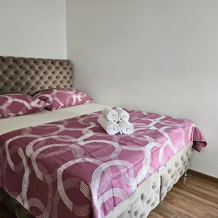 Apartament Airport 2br Filip
